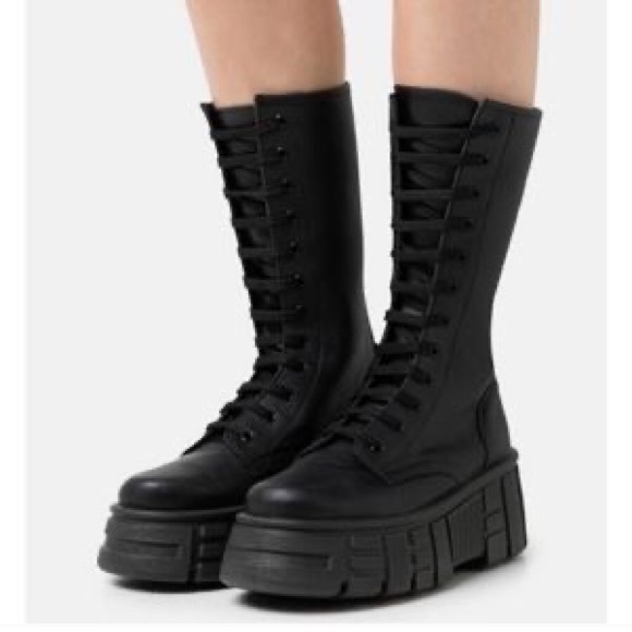 Steve Madden Shoes - Steve Madden Transform Platform Combat Boots